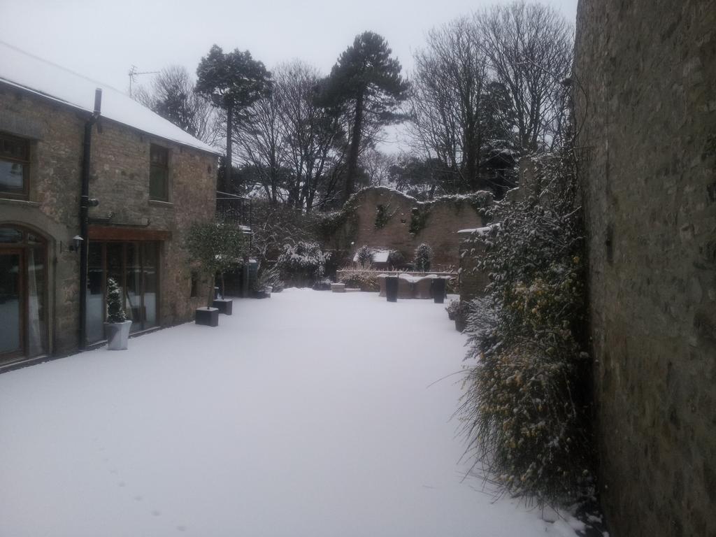 Bed and Breakfast The Priory Middleham Esterno foto